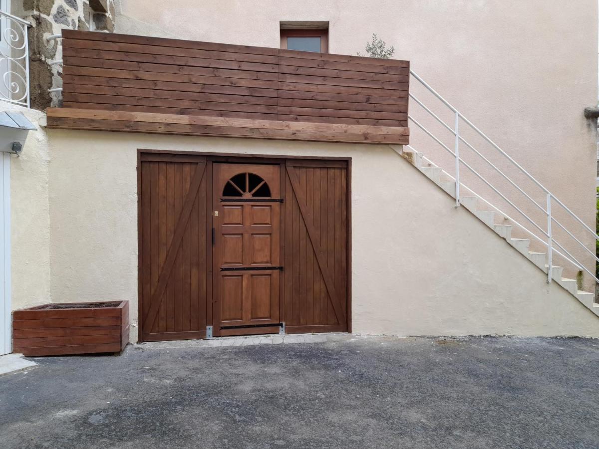 Appartamento Tour médiévale de l'an mille Loudes Esterno foto
